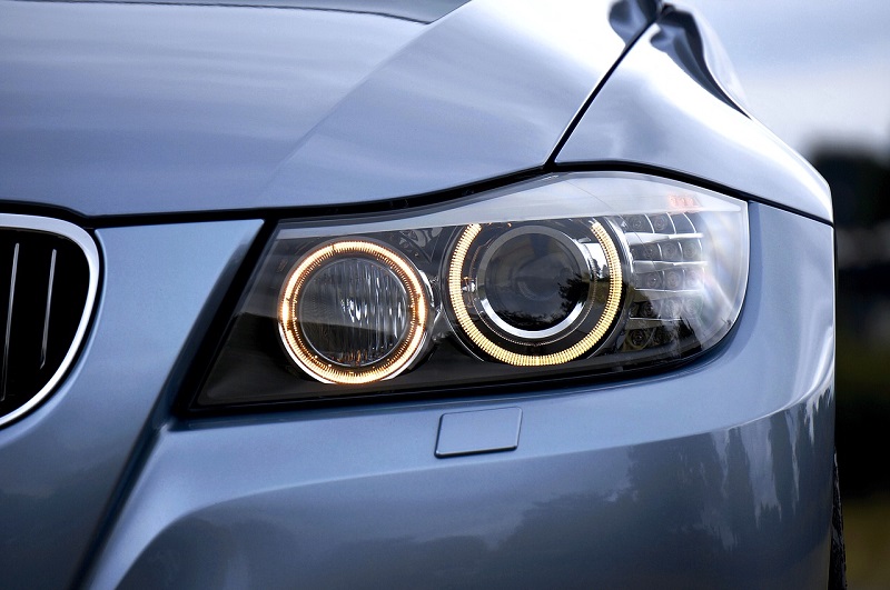 LED žarnice za avto kot del električnega sistema